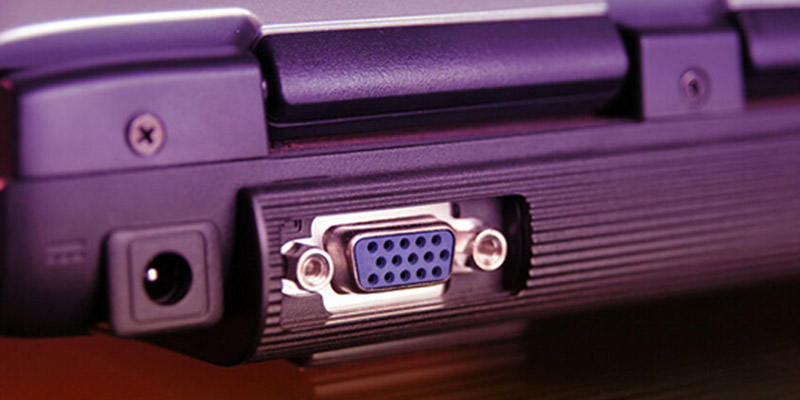 Cổng VGA là gì? So sánh với HDMI: Nên chọn cổng nào?